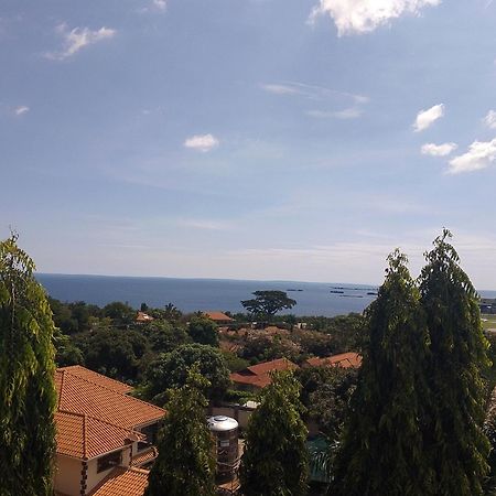 Discovery Courts Hotel Entebbe Exterior foto